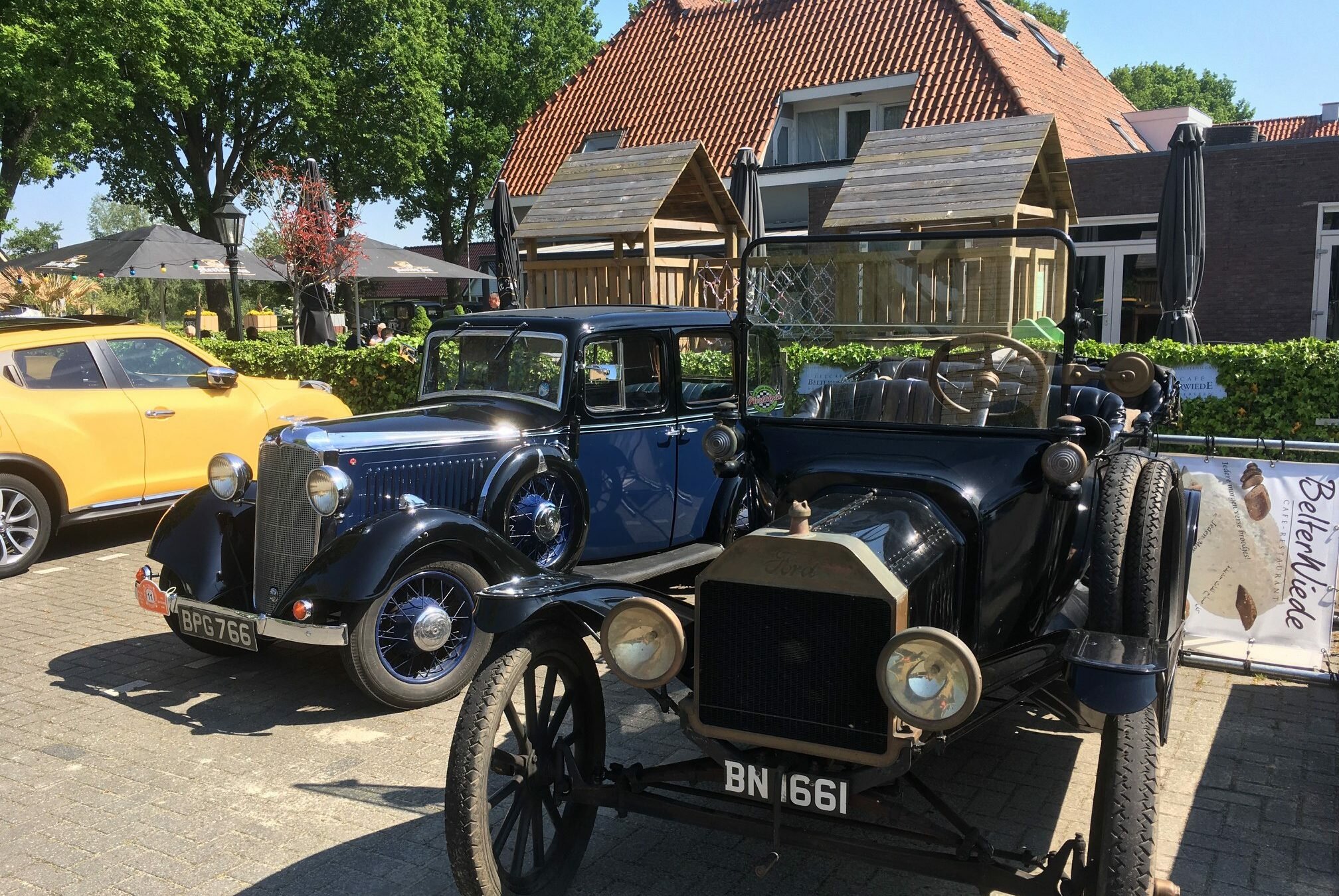 Oldtimers Bij Belterwiede Restaurant Wanneperveen
